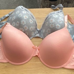 Two bras, both 38D